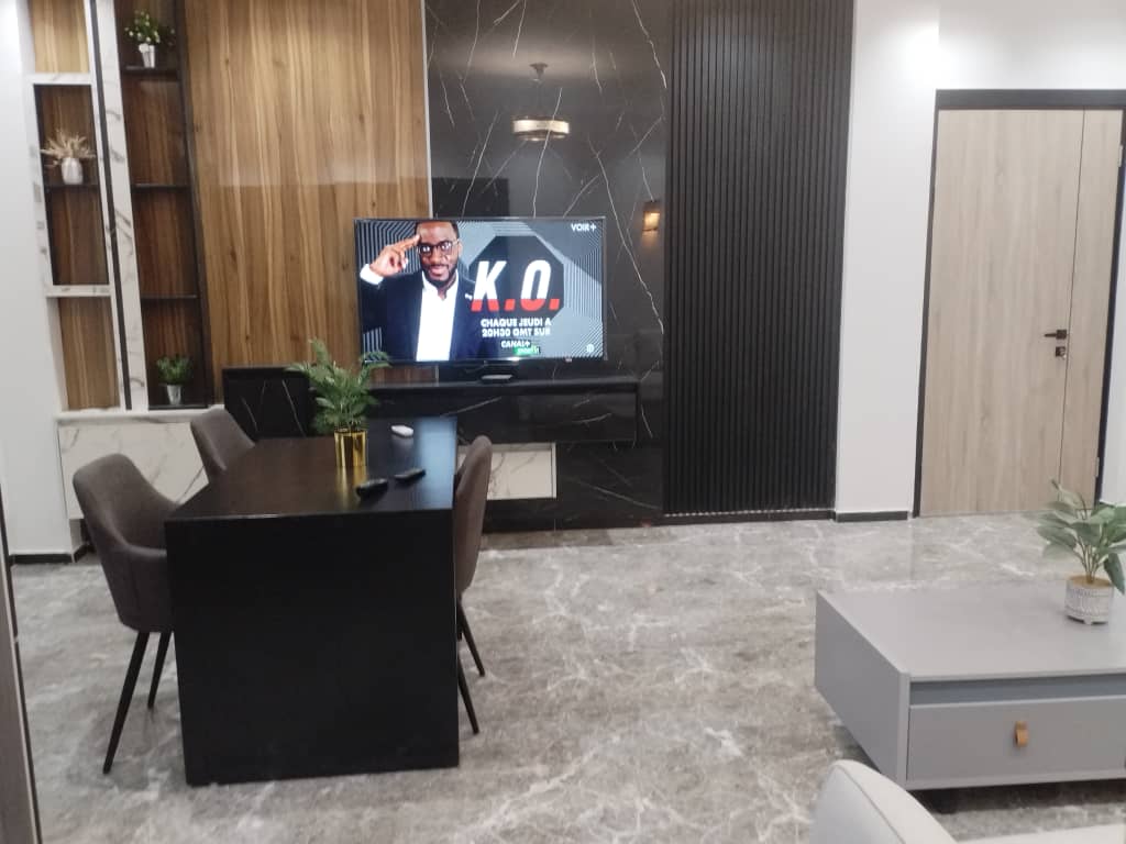 Apartment rental